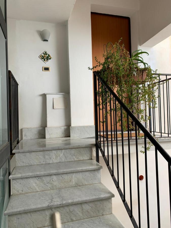 דירות פלרמו Palazzo Resuttana מראה חיצוני תמונה