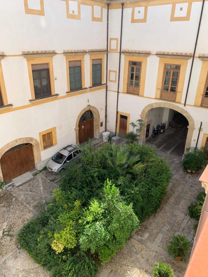 דירות פלרמו Palazzo Resuttana מראה חיצוני תמונה